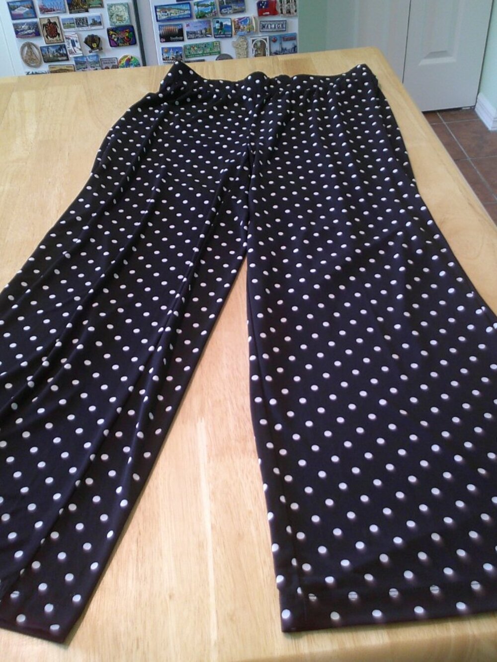 Chico's black polka dot pants size 1R / M /US8